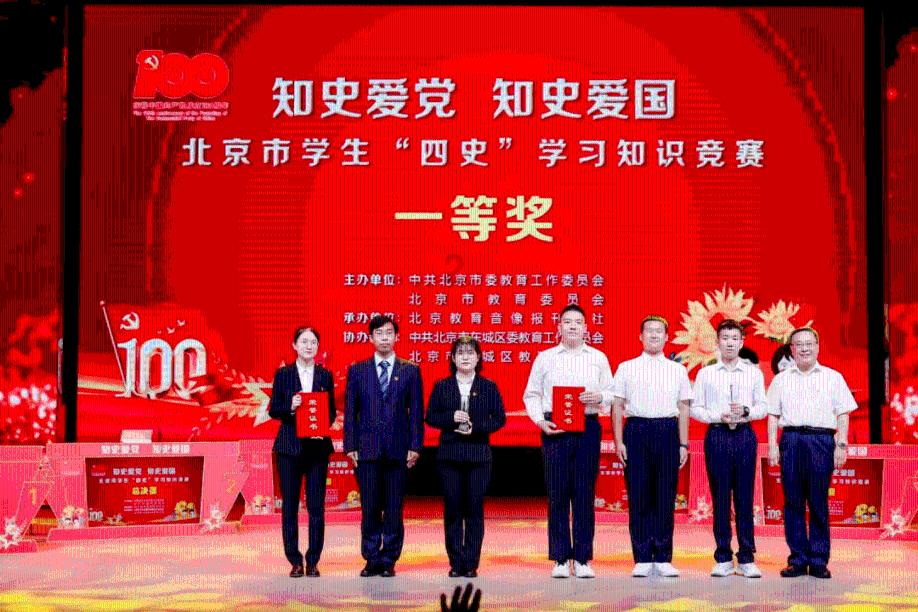男子为省抗原将试纸剪成两半，这样查出来的结果能准确吗？游戏画面