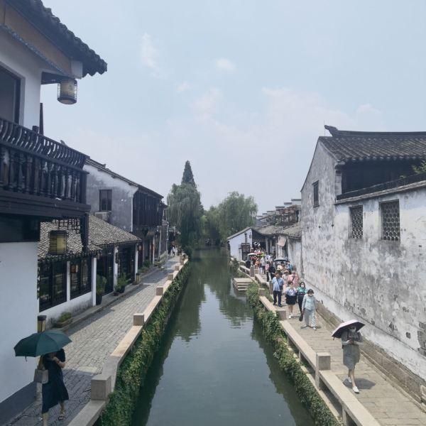 逃出上锁的现代房间8